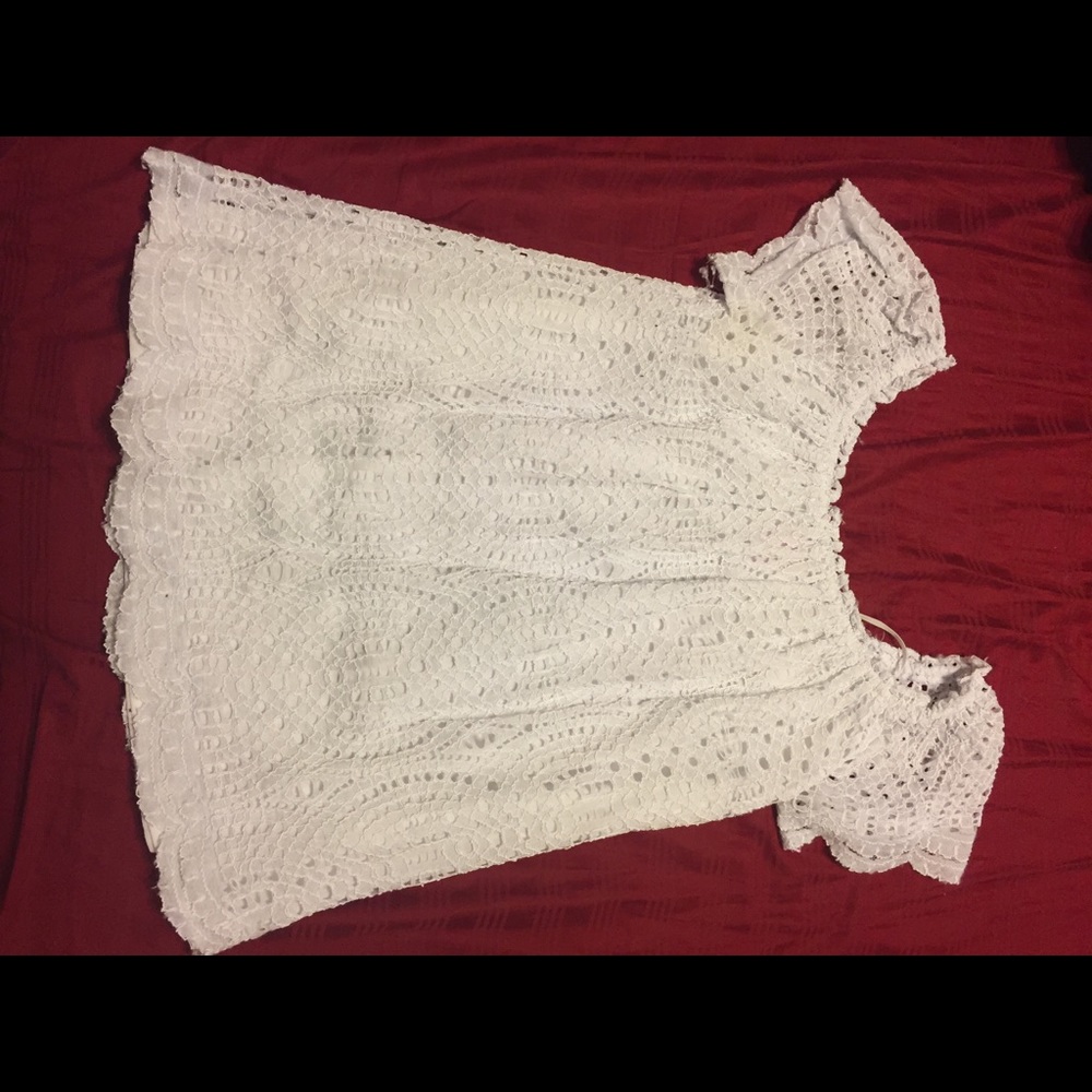 Lilly Pulitzer White Eyelet Lace Marble Top